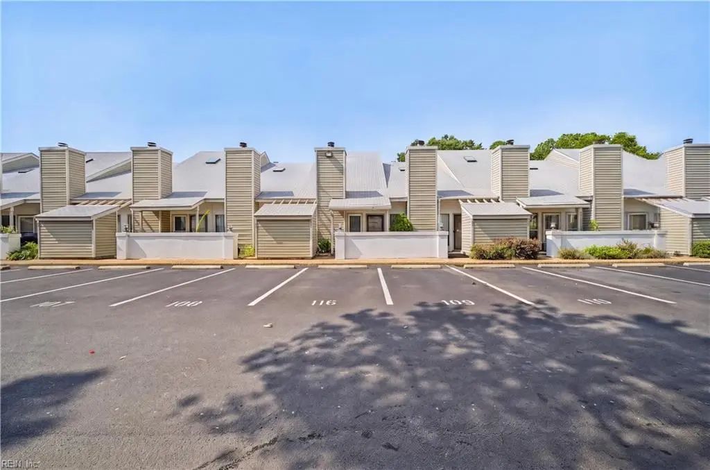 8576 Chesapeake Blvd, Norfolk