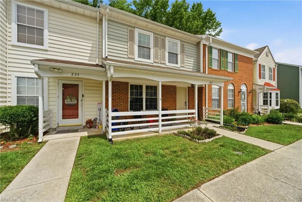 227 Whitewater Dr, Newport News