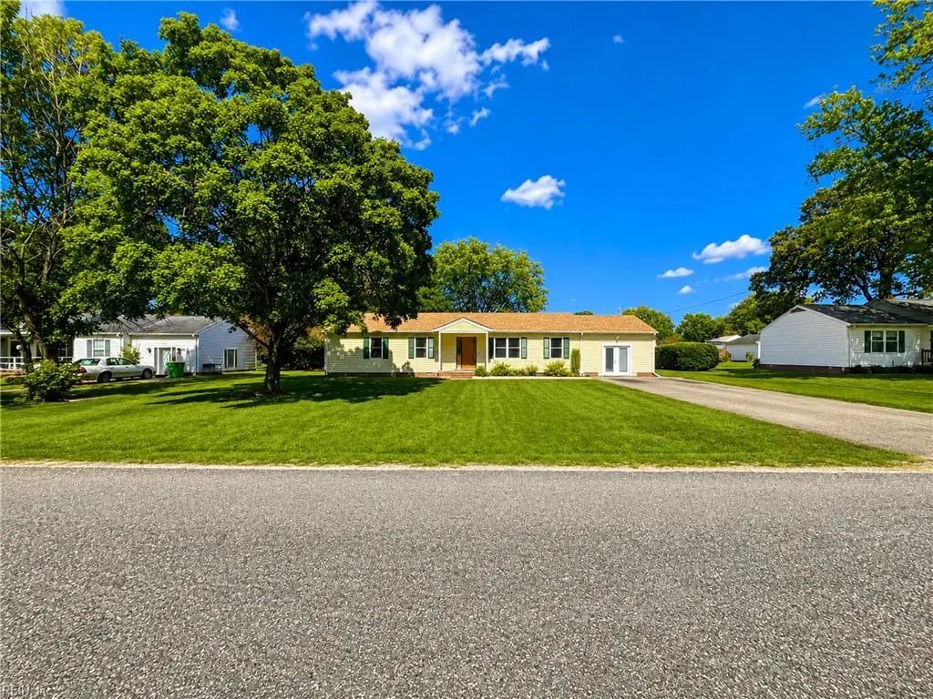 2021 Tidemill Haven Ln Ln, Gloucester County