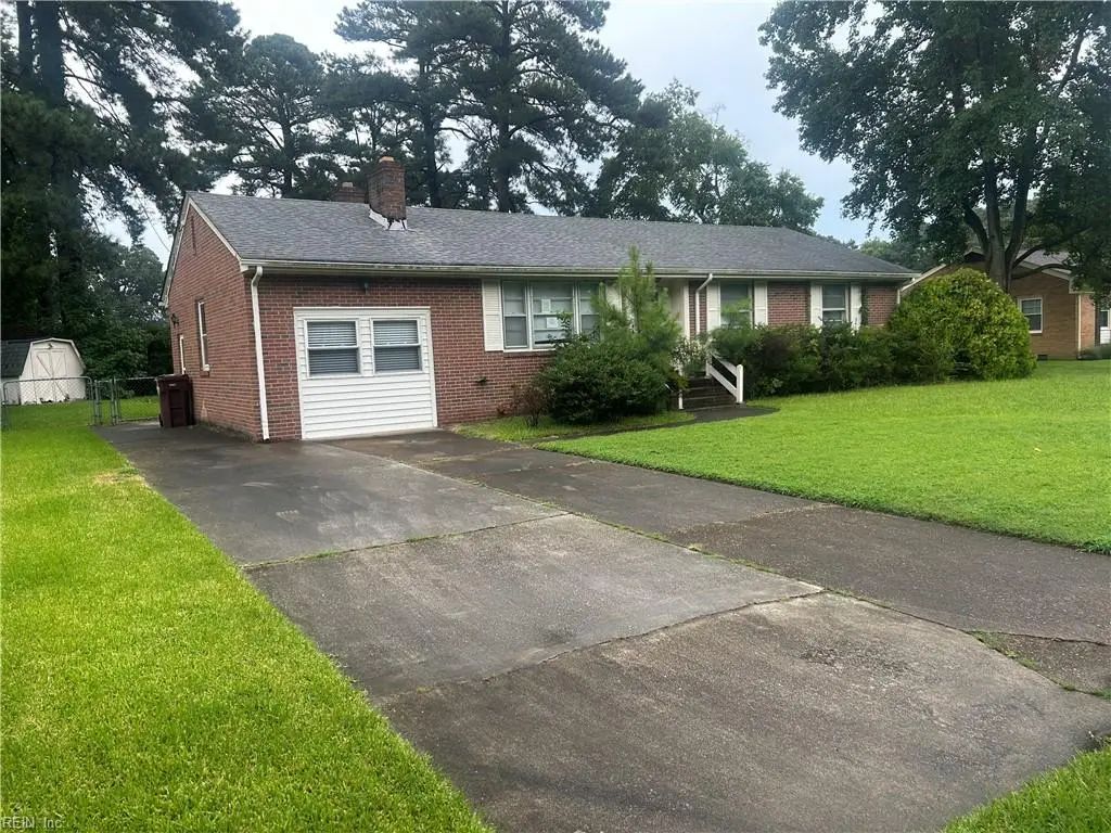4024 Oak Dr, Chesapeake