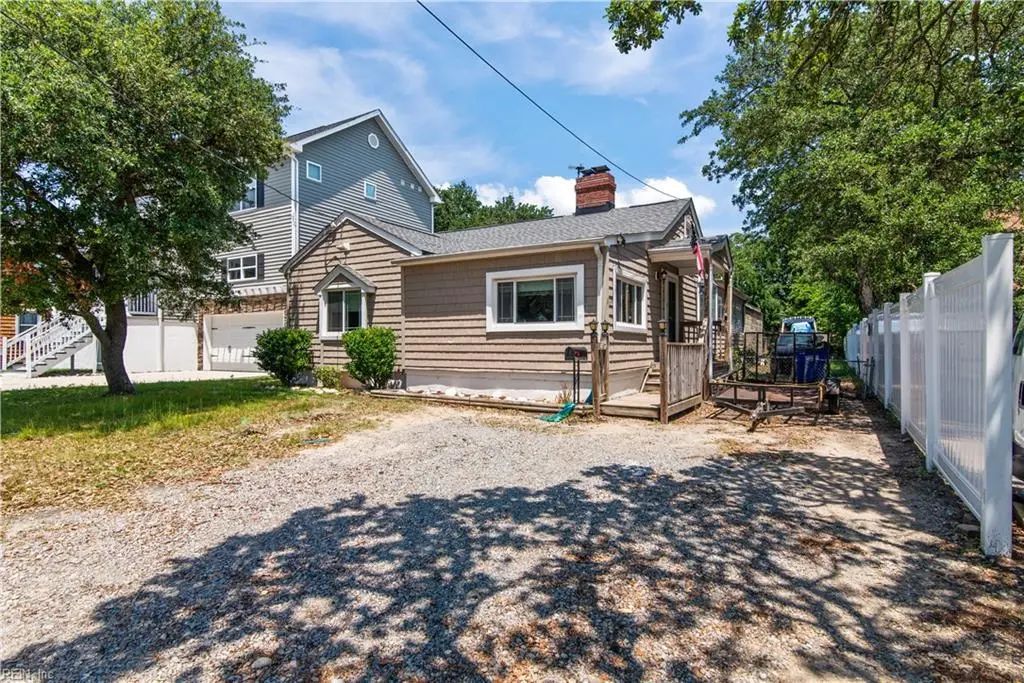 856 Little Bay Ave, Norfolk
