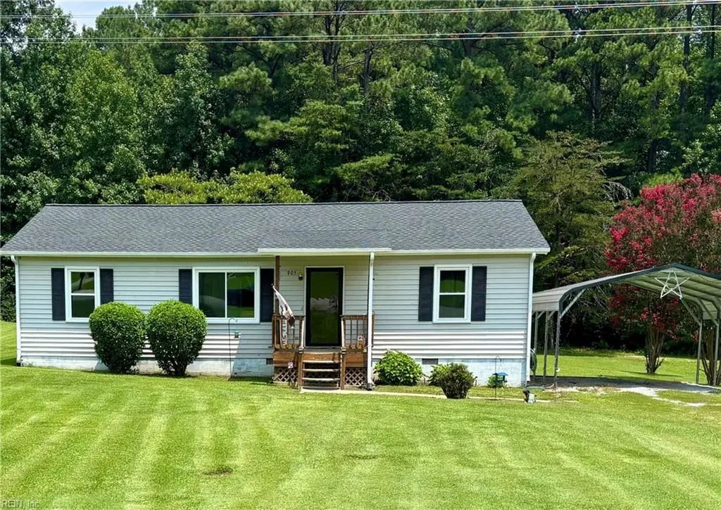 905 Woodland Dr, Mecklenburg County