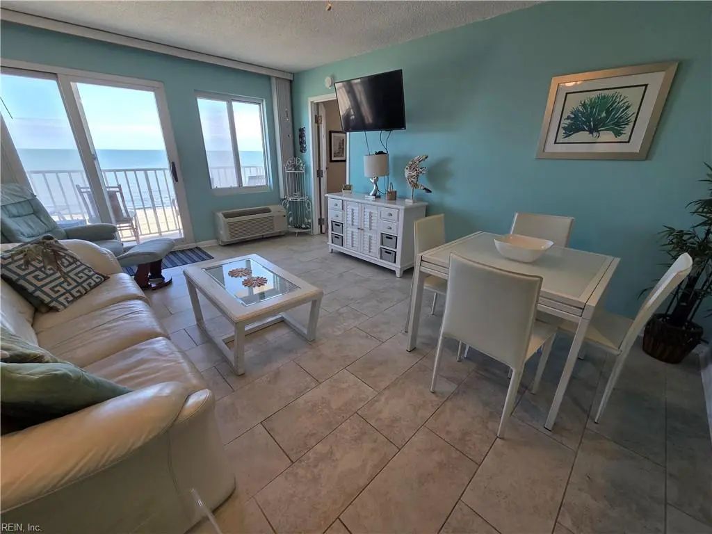 303 Atlantic Ave, Virginia Beach