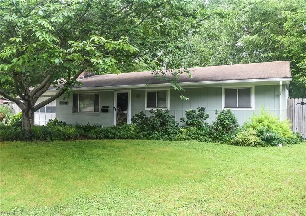 725 Roslyn Rd, Newport News