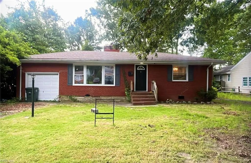 11 Greenwood Rd, Newport News