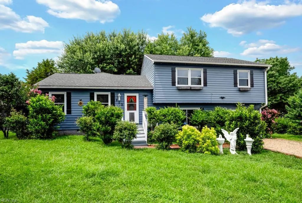 113 Mirror Lake Dr, James City County
