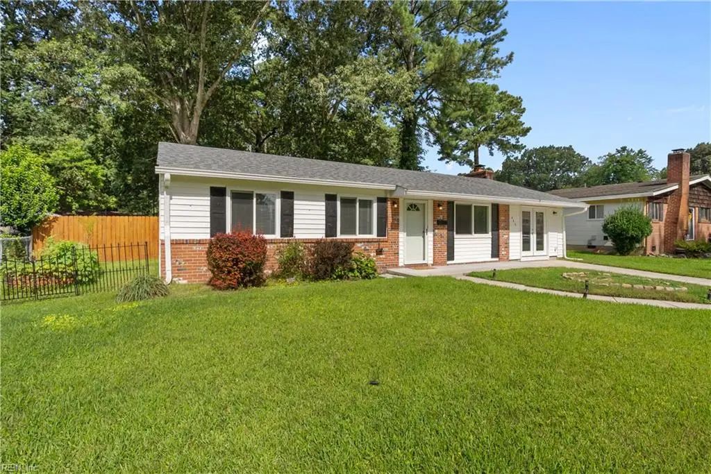 453 Turf Dr, Virginia Beach