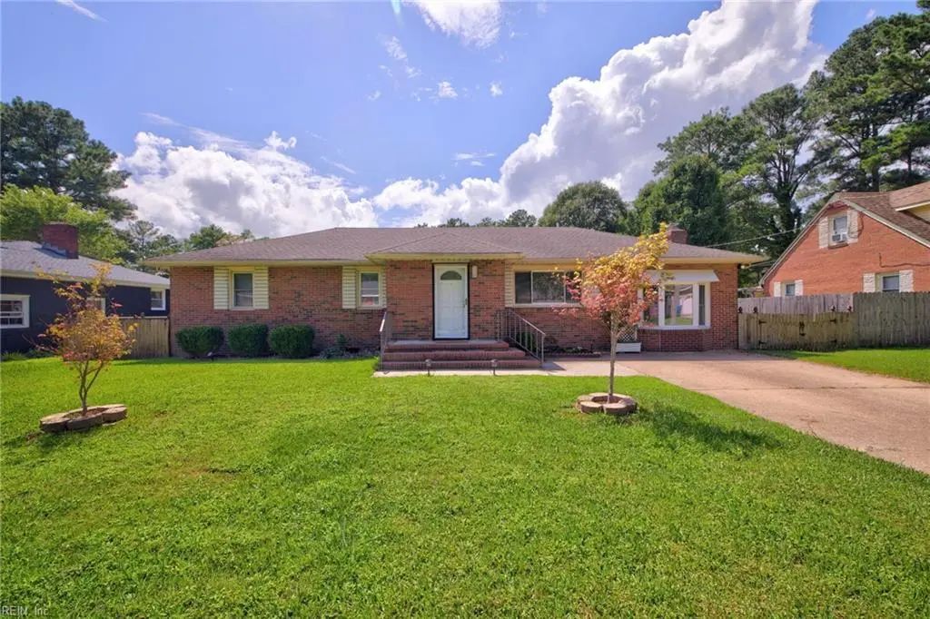 216 Shore Side Rd, Chesapeake