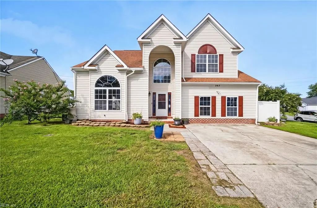 202 Cameron Xing, Suffolk