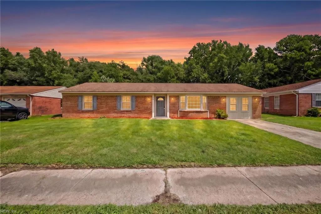 978 Strickland Blvd, Virginia Beach
