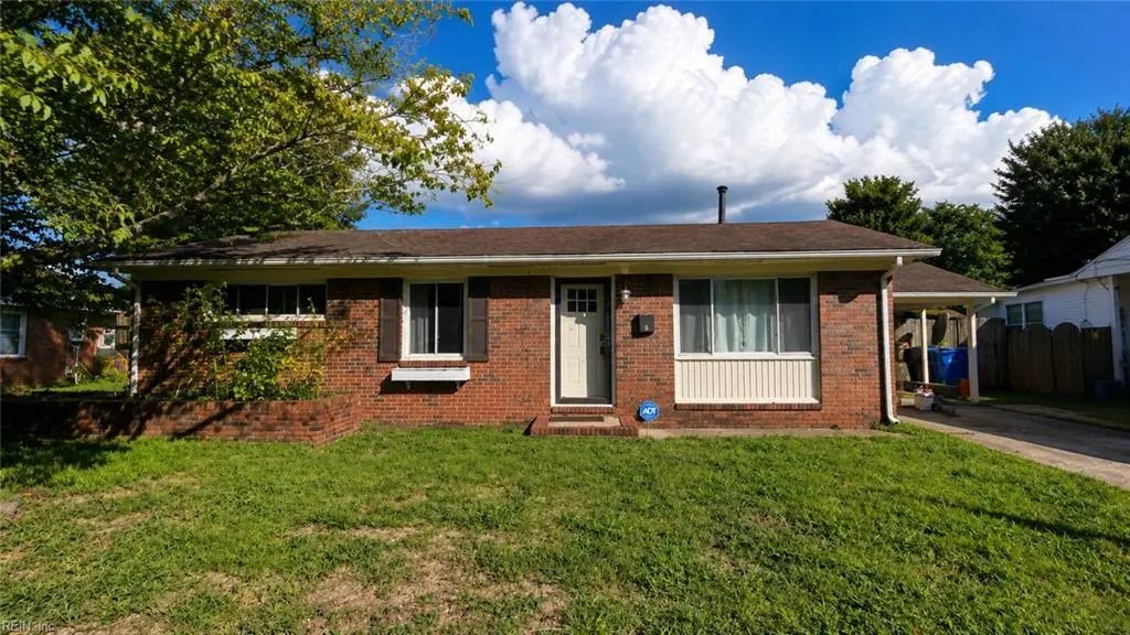 6 Rivercrest Dr, Portsmouth