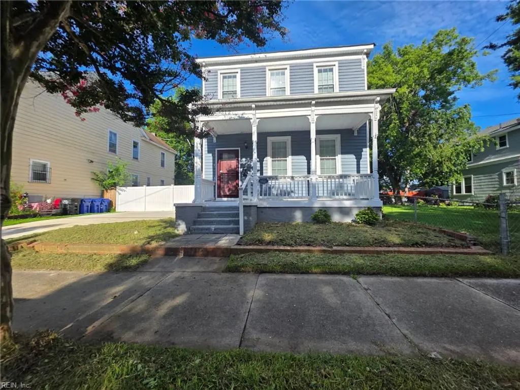 212 Elm Ave, Portsmouth