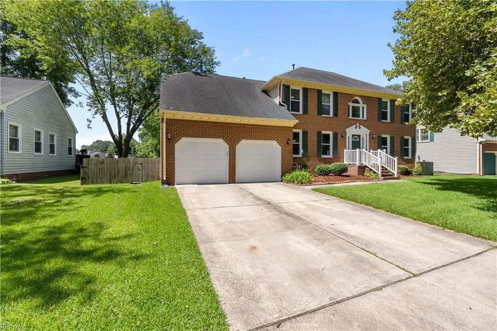 811 Twin Peak Ct Ct, Chesapeake