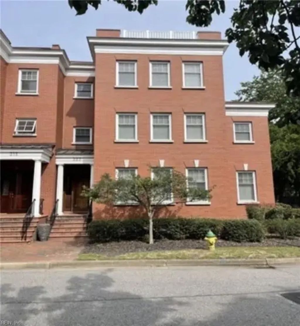 323 Yarmouth St, Norfolk