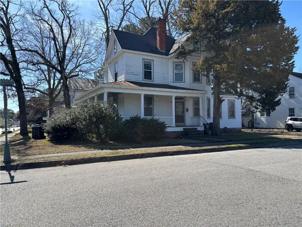 301 S High St, Franklin