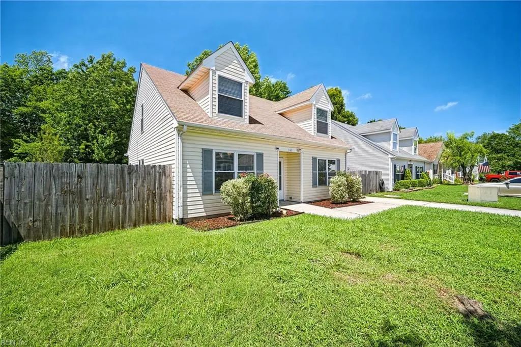 160 Kristen Ln, Suffolk