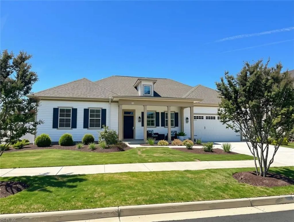 724 Crestfield Dr, Chesapeake