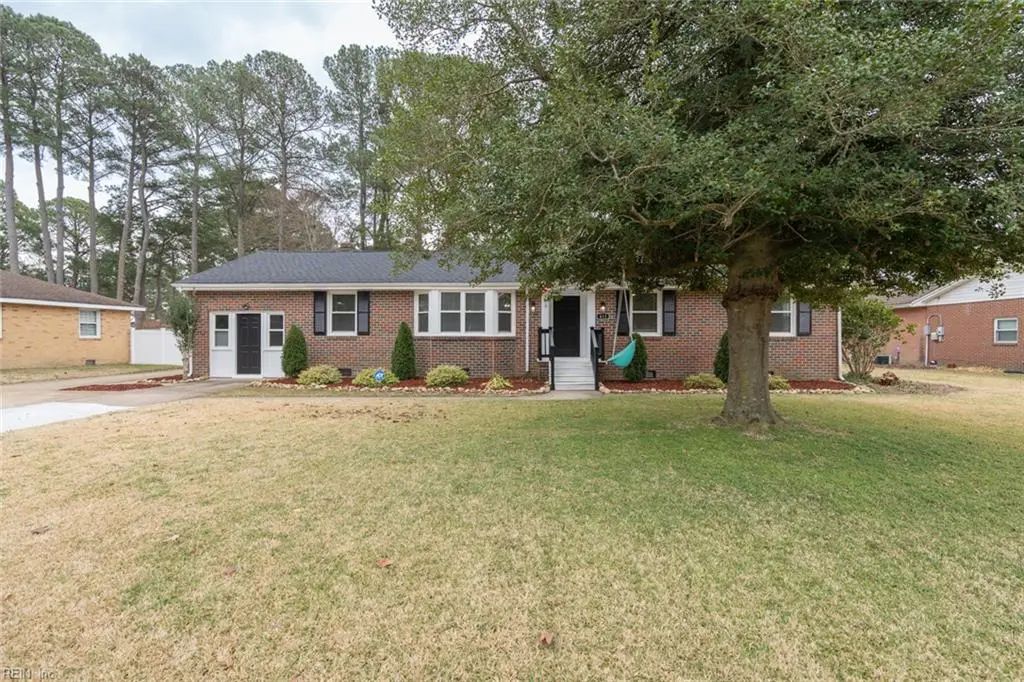 413 Bobby Jones Dr, Portsmouth