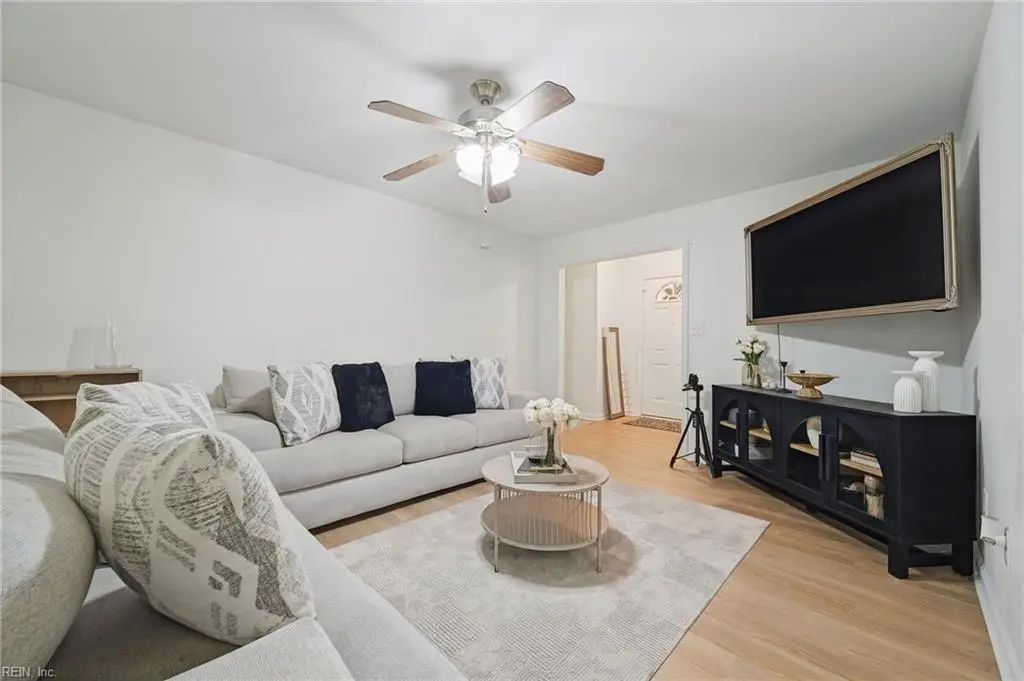 13 Darlene Ln, Newport News