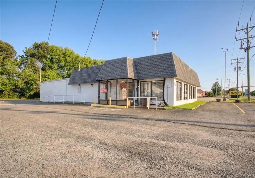 2420 W Mercury Blvd, Hampton