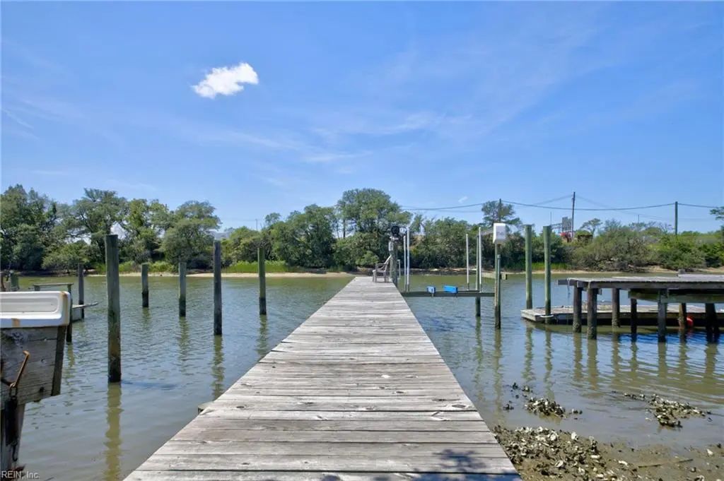 573 Ocean View Ave, Norfolk