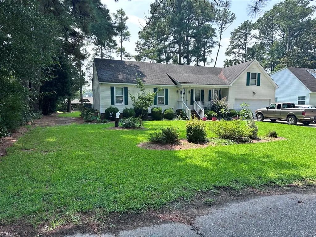 121 Causeway Dr, Chesapeake