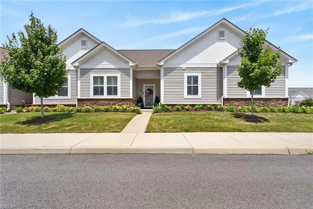1501 Acadian Dr, Suffolk