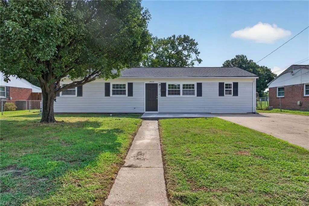 1922 Beall Dr, Hampton