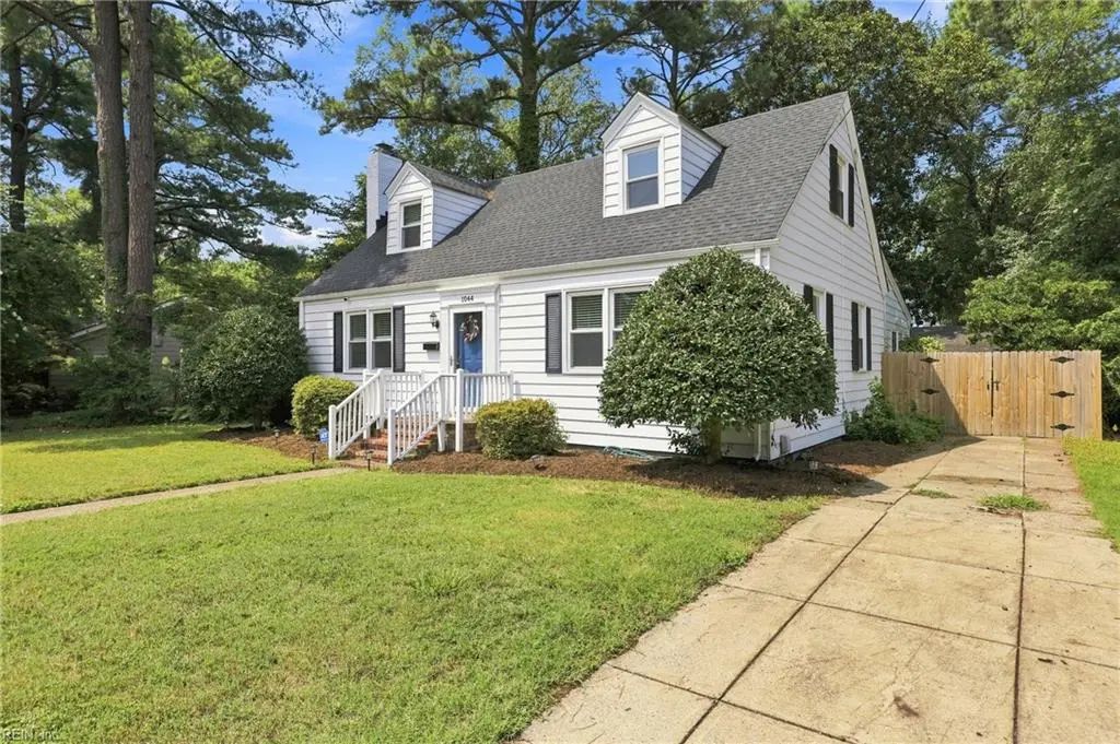 1044 S Lexan Cres, Norfolk
