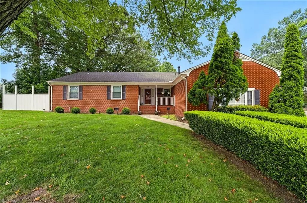 1757 Lafayette Dr, Hampton
