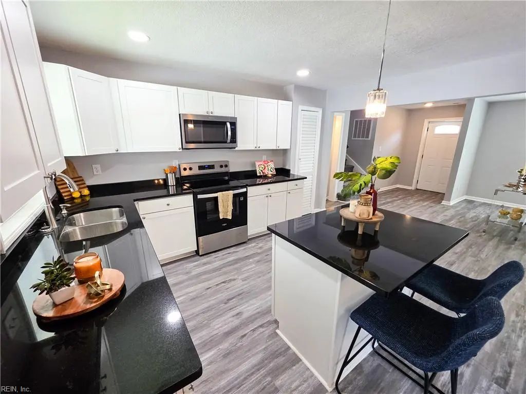 2216 Deep Creek Blvd, Portsmouth