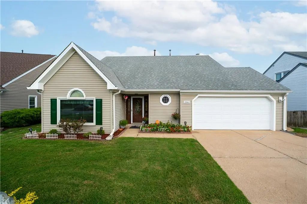 2061 Silver Lake Dr, Virginia Beach