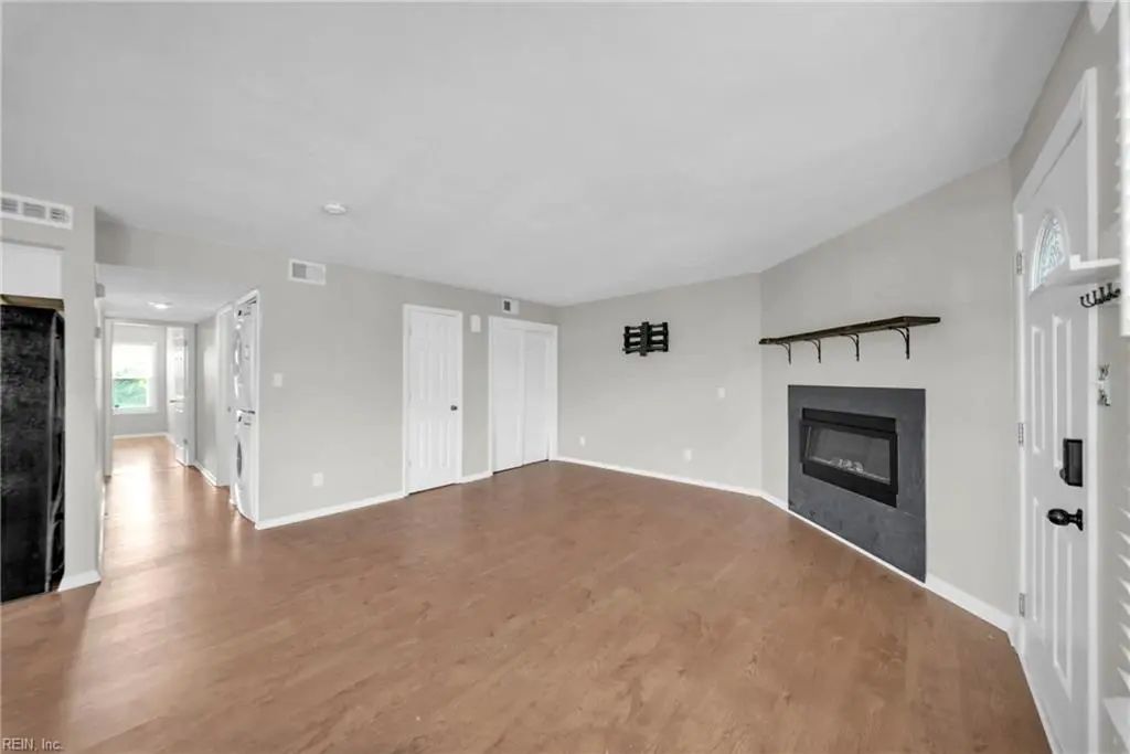 1326 W Ocean View Ave, Norfolk