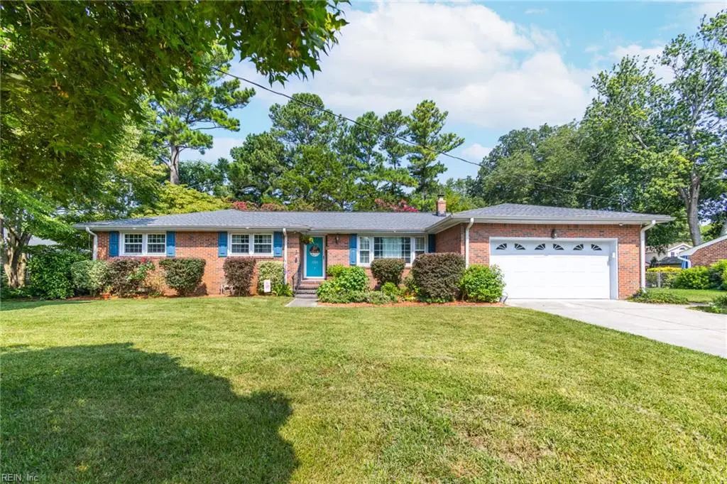 661 Green Valley Dr, Virginia Beach