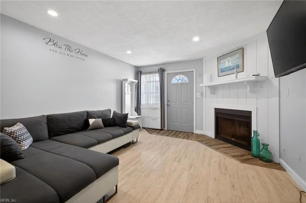 245 W Ocean View Ave, Norfolk