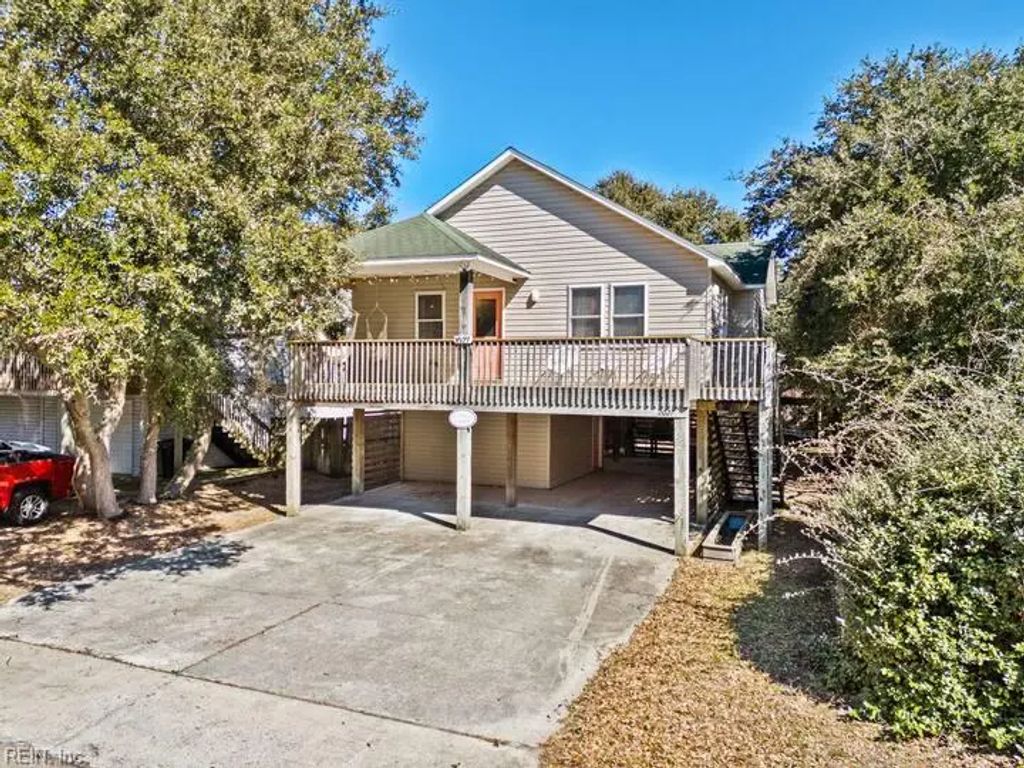 2027 Hampton St, Dare County