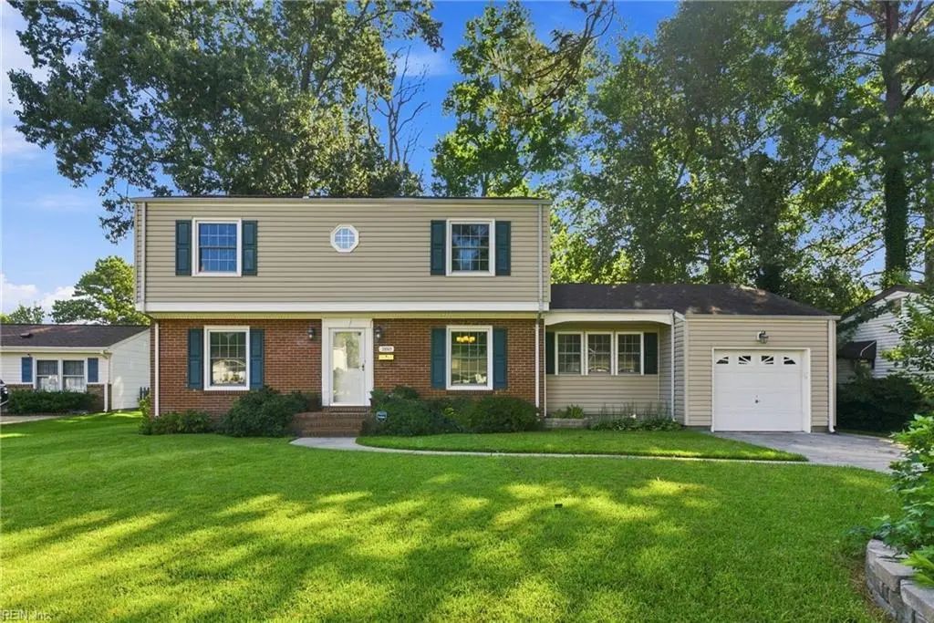 208 Great Hall Ct, Virginia Beach