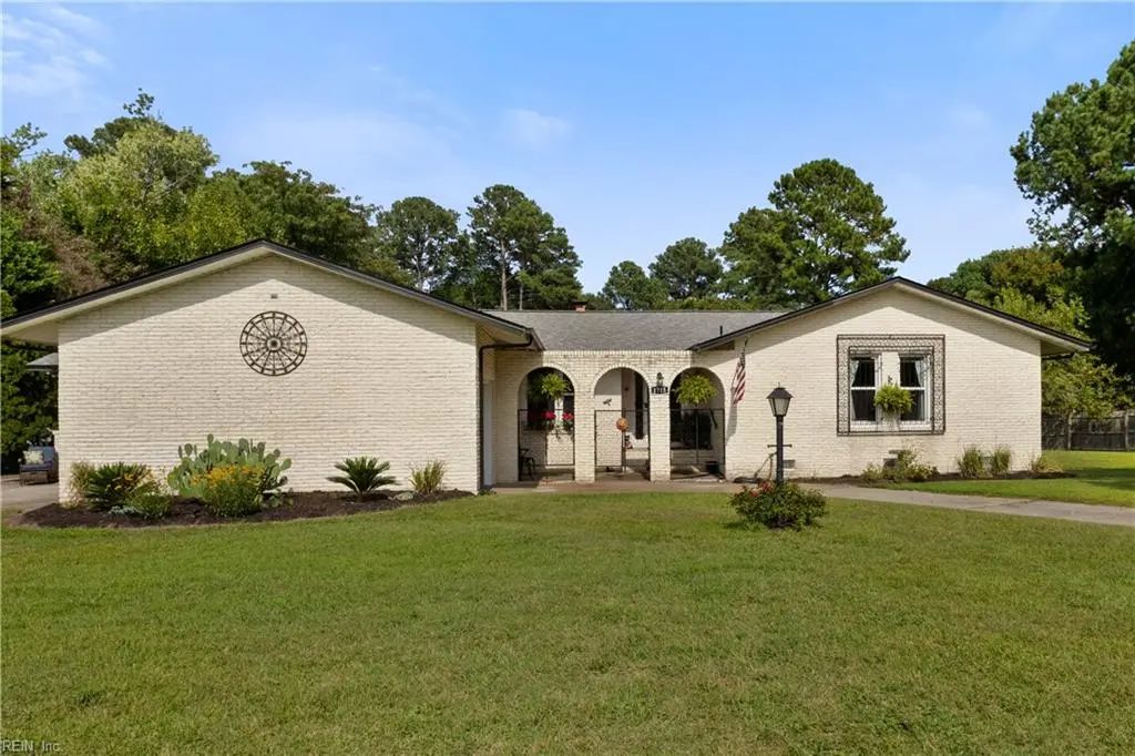 1715 Holly View Dr, Gloucester County