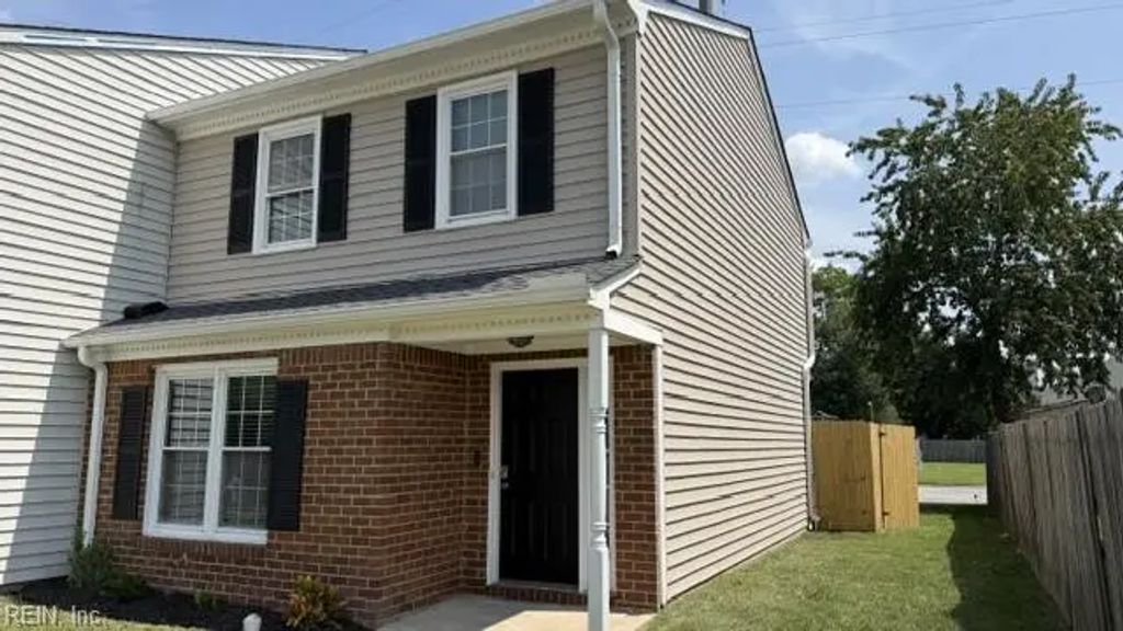 934 Monarch Dr, Virginia Beach