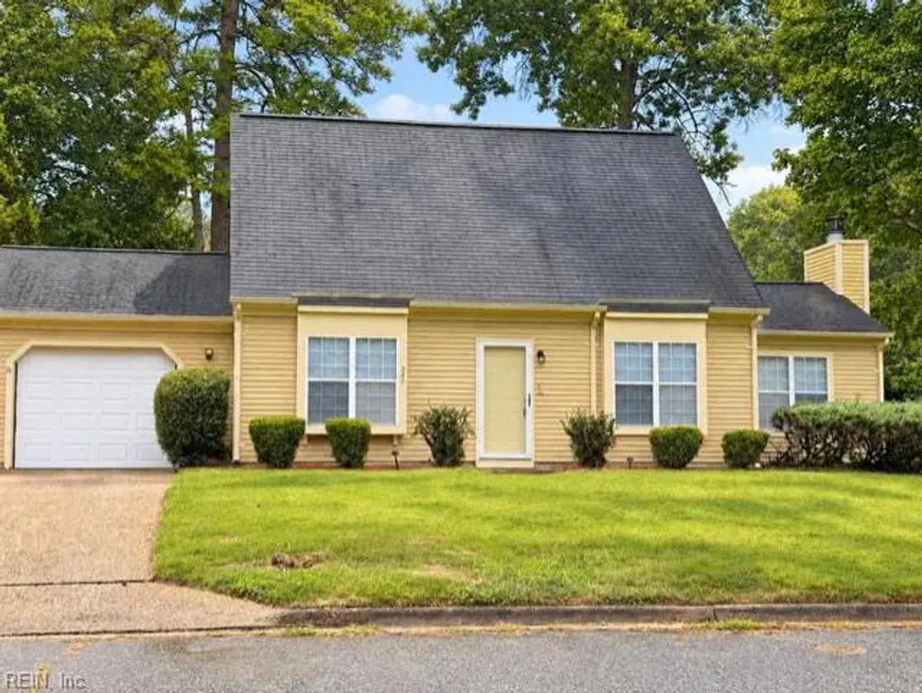 520 Heacox Ln, Newport News