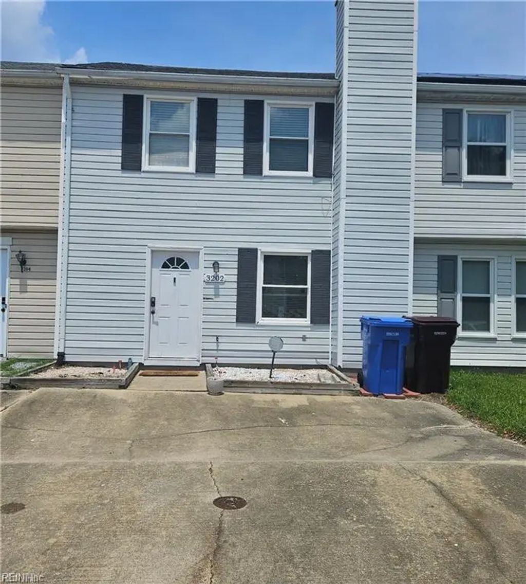 3202 Clover Rd E, Chesapeake