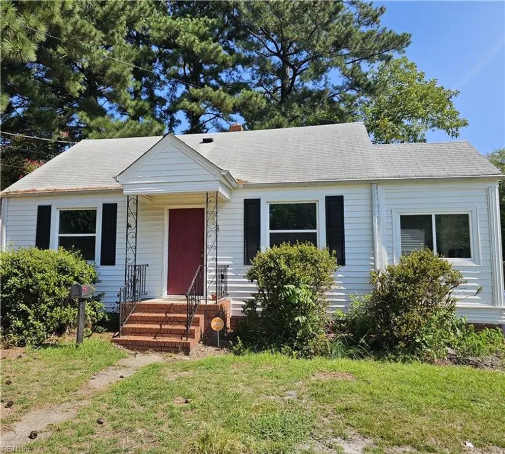 8 Fairview Cir S, Portsmouth