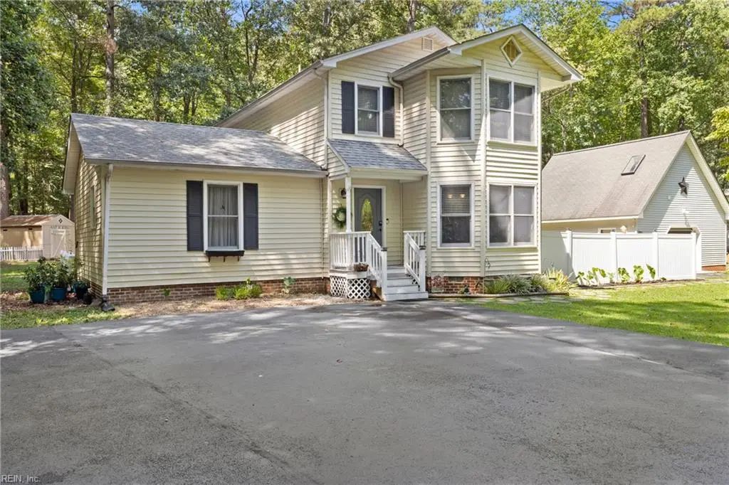 9614 Spring Branch Dr, Gloucester County