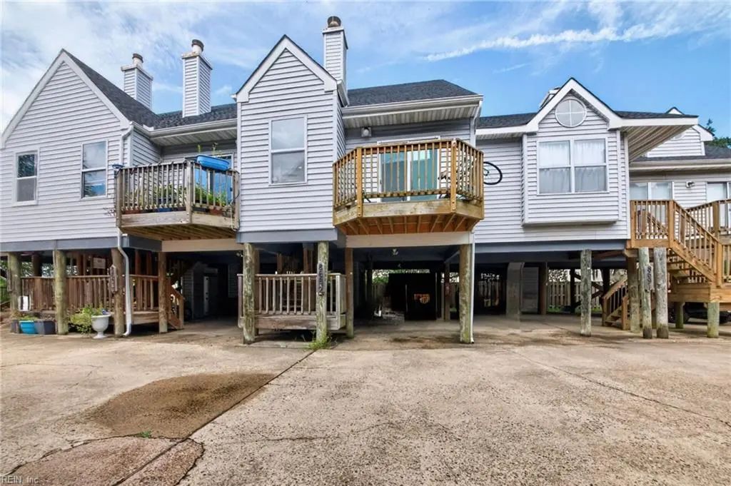 869 Little Bay Ave, Norfolk