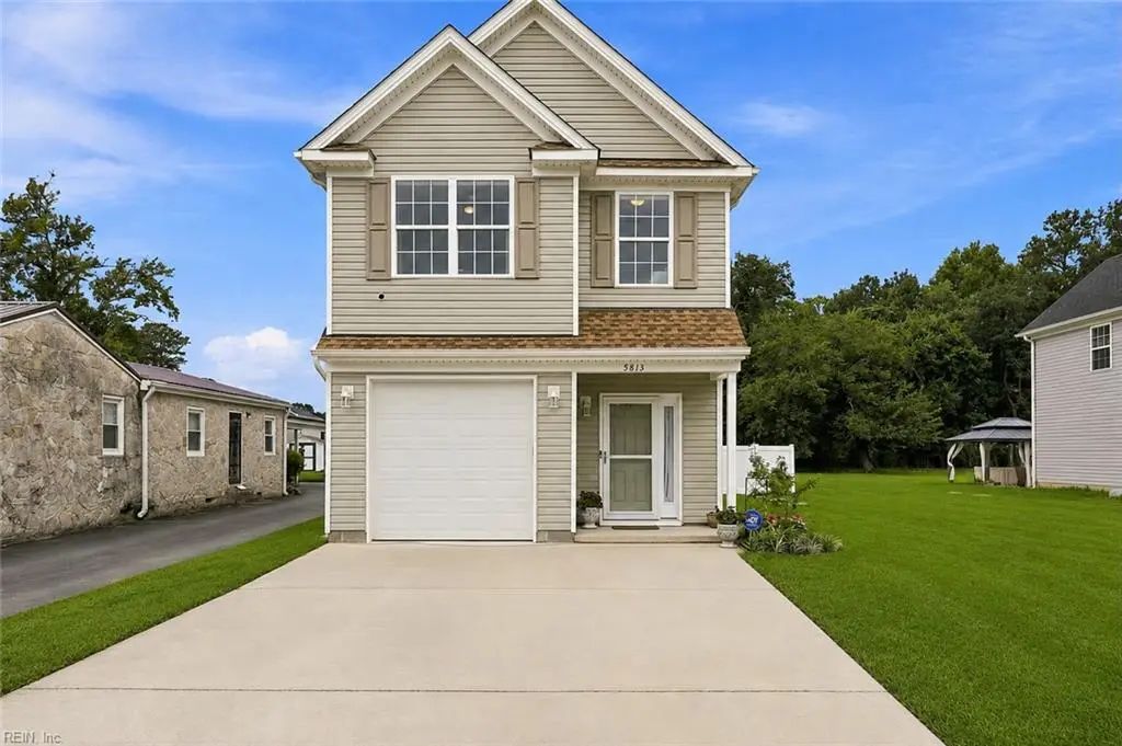 5813 Hawk Ln, Suffolk