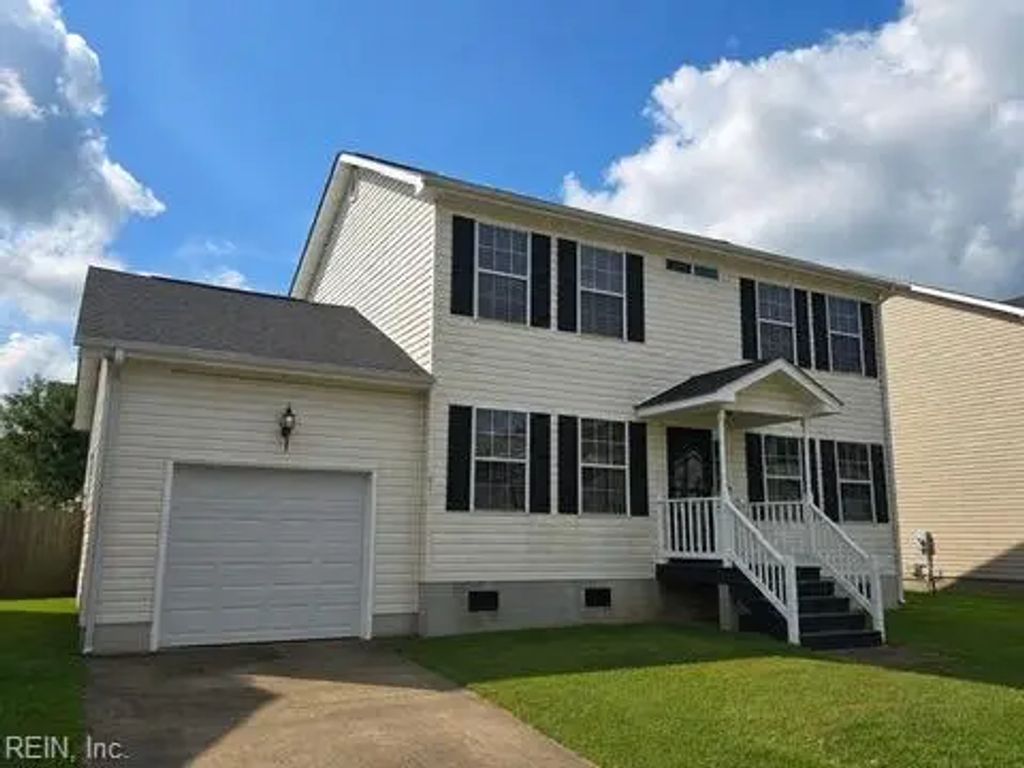 811 Rilee Dr, Suffolk