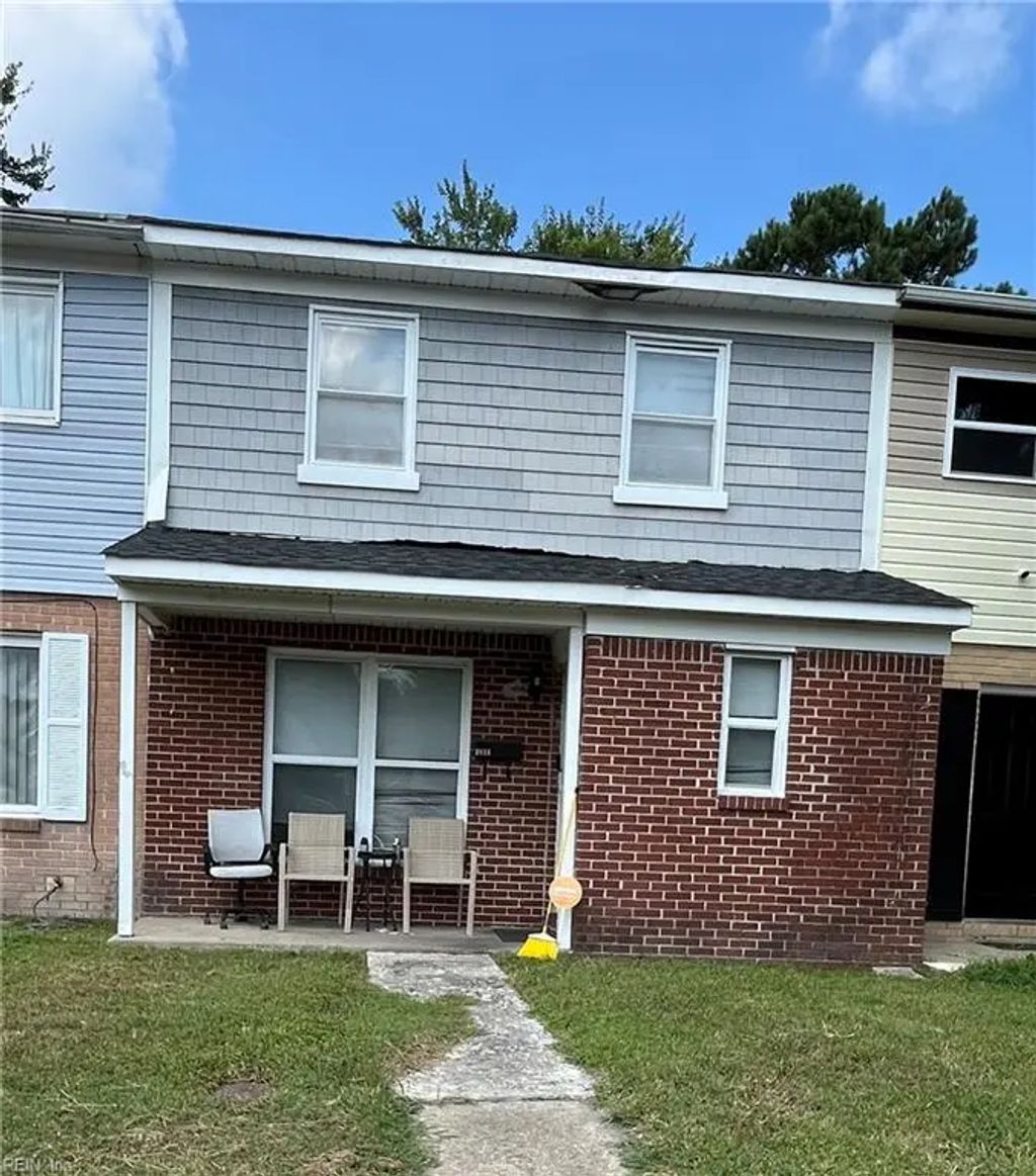 1014 Castle Ct, Chesapeake