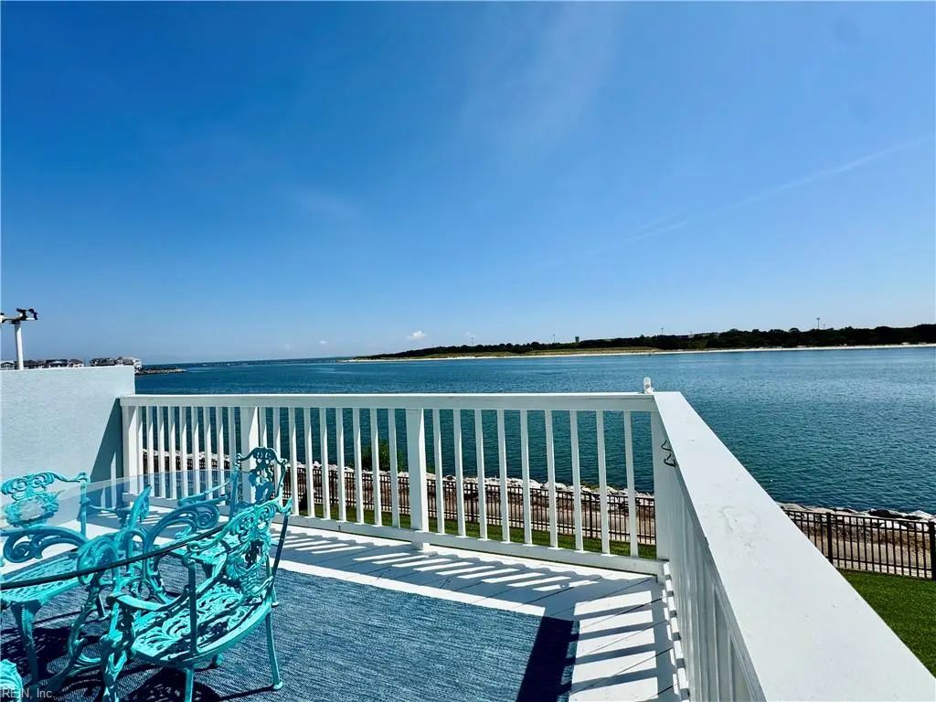9508 Bay Front Dr, Norfolk