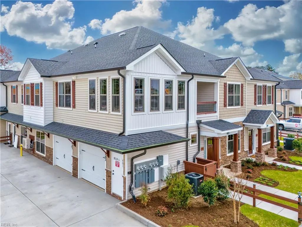 1303 Watermark Way, Hampton