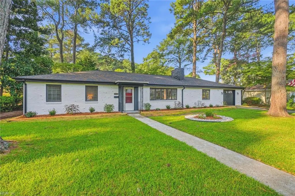 1423 Sweet Briar Ave, Norfolk